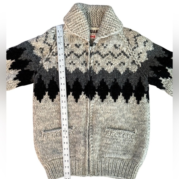 Tuak “the only one” Vintage Hand Knit Wool Sweater - Picture 3 of 9